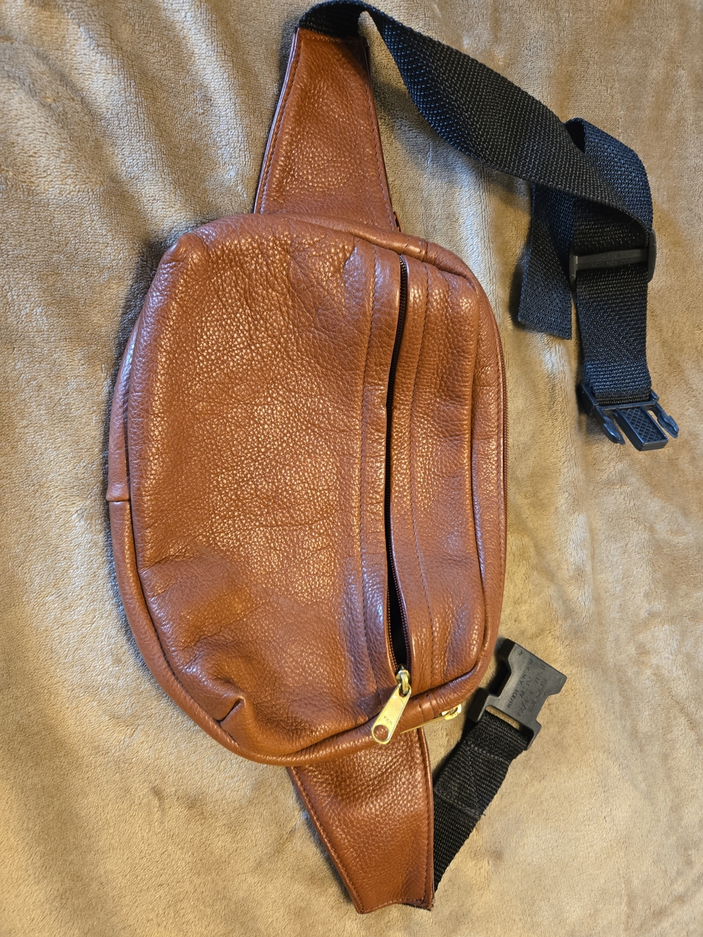 Libaire Brown Leather Men’s Waist Bag - Classic Carry